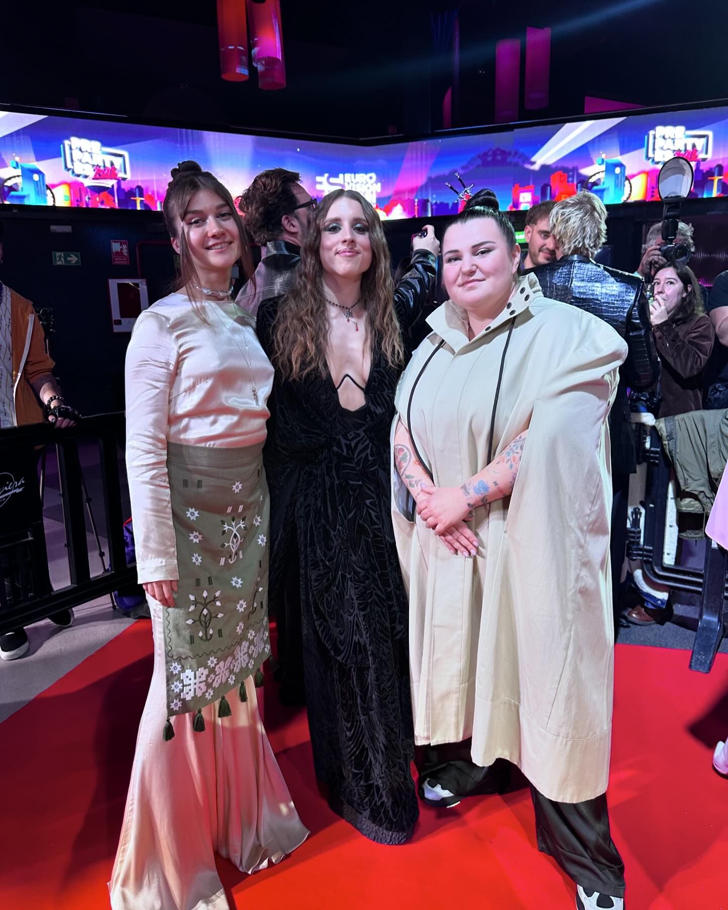 В чем особенность образов Jerry Heil и Alyona Alyona для выступления в Мадриде (фото, видео)