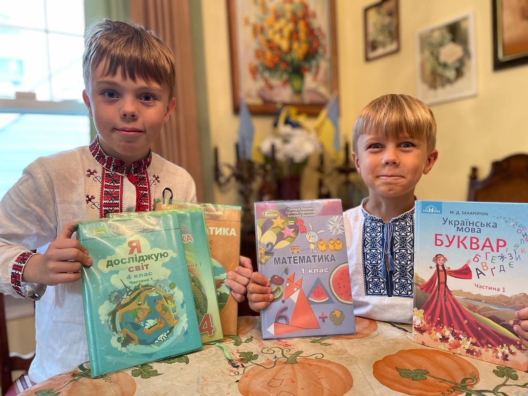 Немає зошитів та підручників: Alyosha розповіла, чим відрізняються школи в США від українських