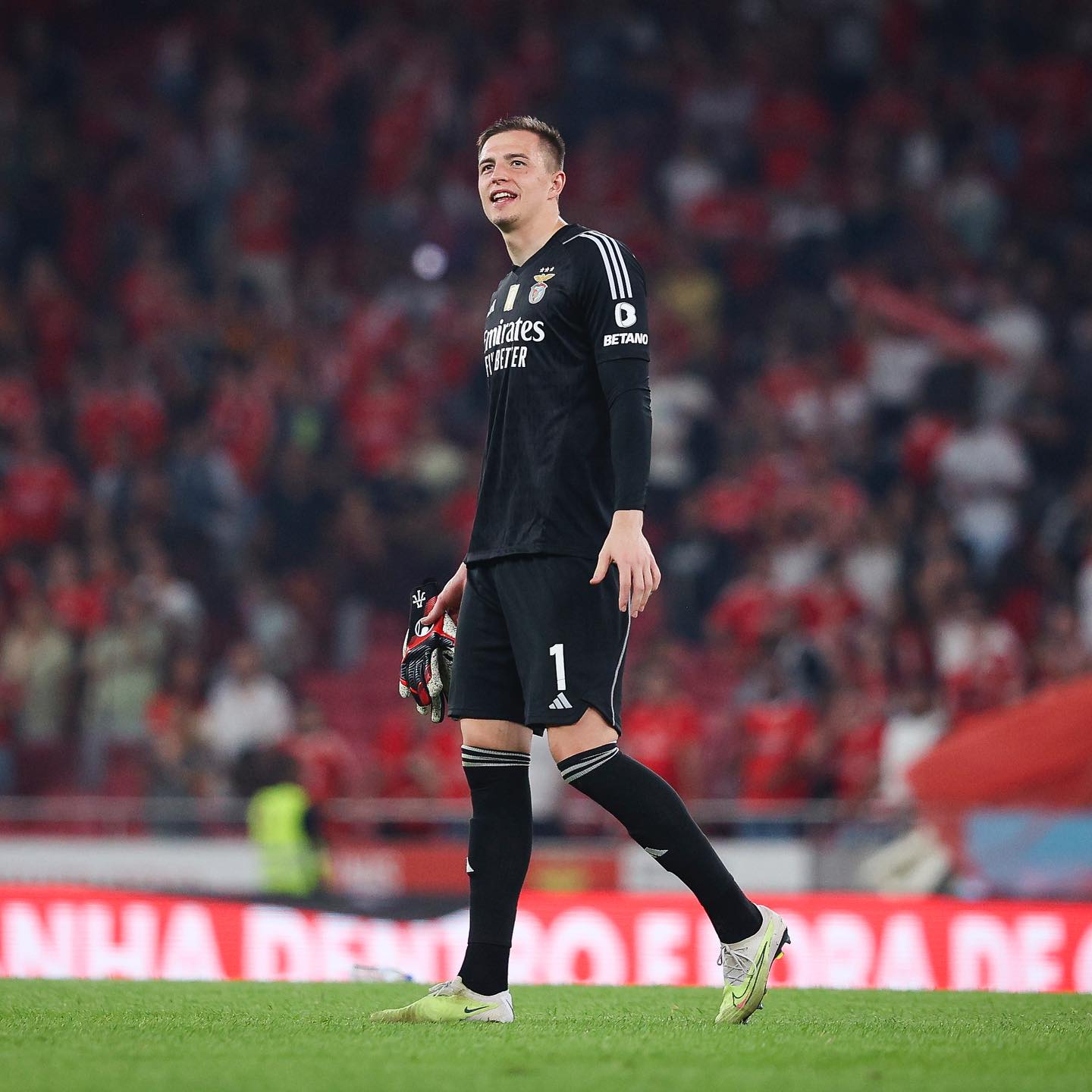 Спасал-спасал, но не спас. Смотрите все сейвы Трубина против &quot;Интера&quot; в одном видео