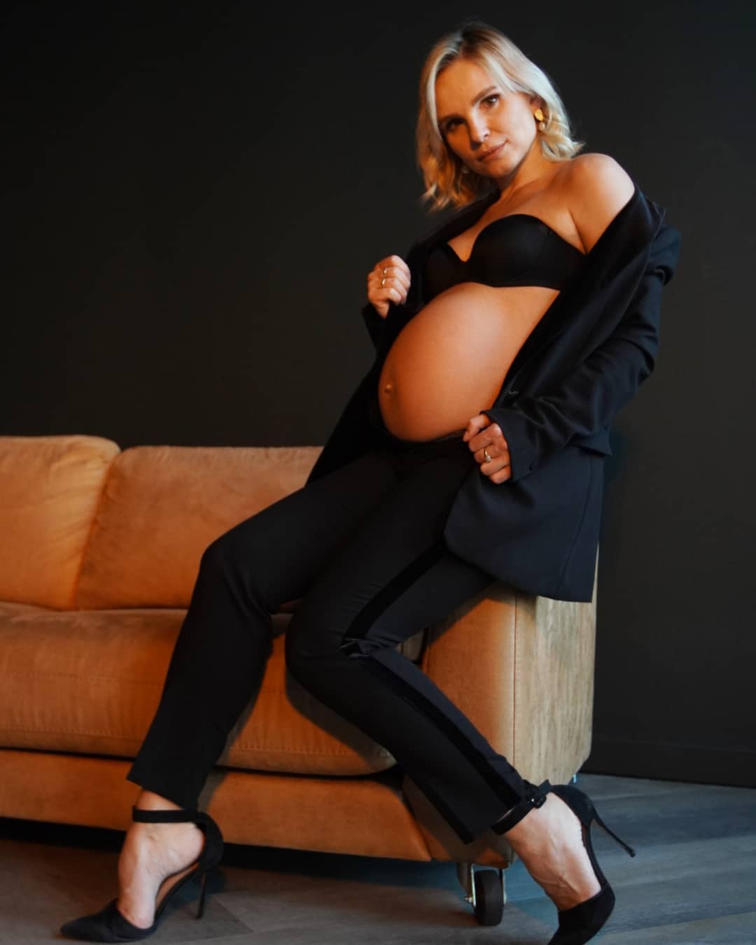 Участница дуэта ANNA MARIA стала мамой: "нас становится больше"