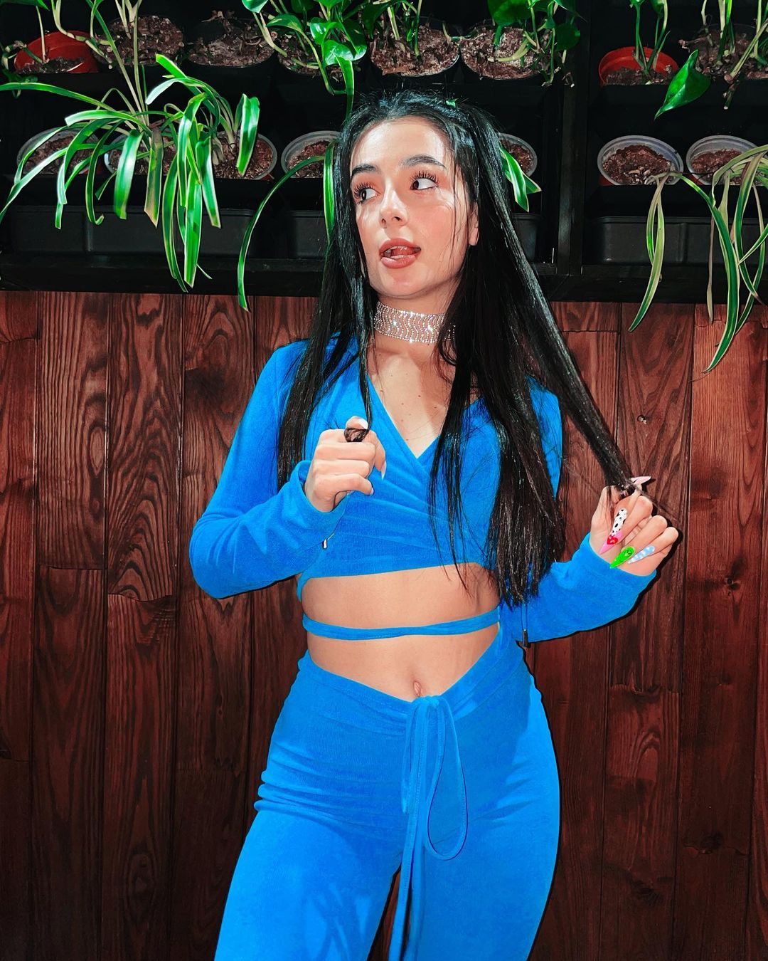 20-річна Анна Трінчер лягає під скальпель хірурга: "це моя мрія"