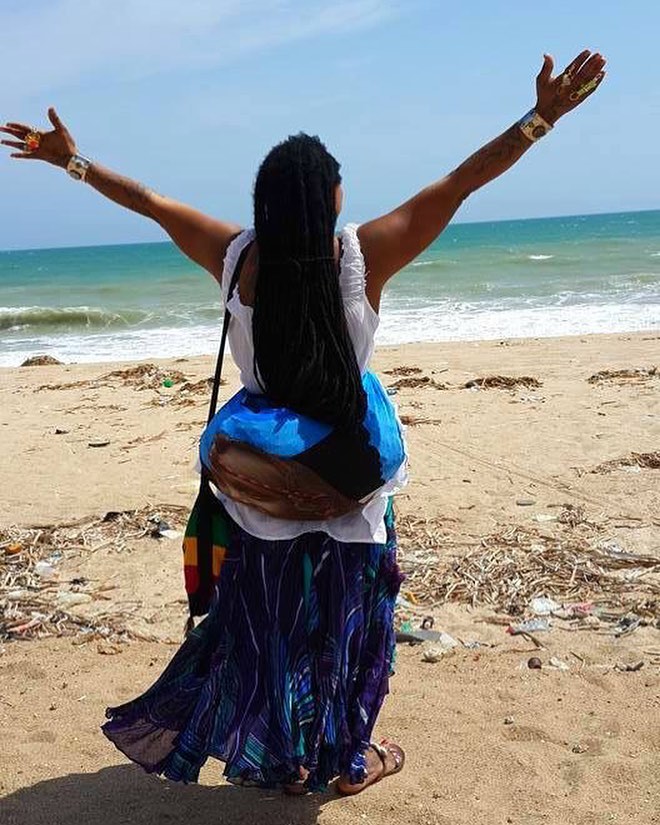 Жінка відростила волосся на 33,5 метра і потрапила в Книгу рекордів Гіннеса: як вона виглядає