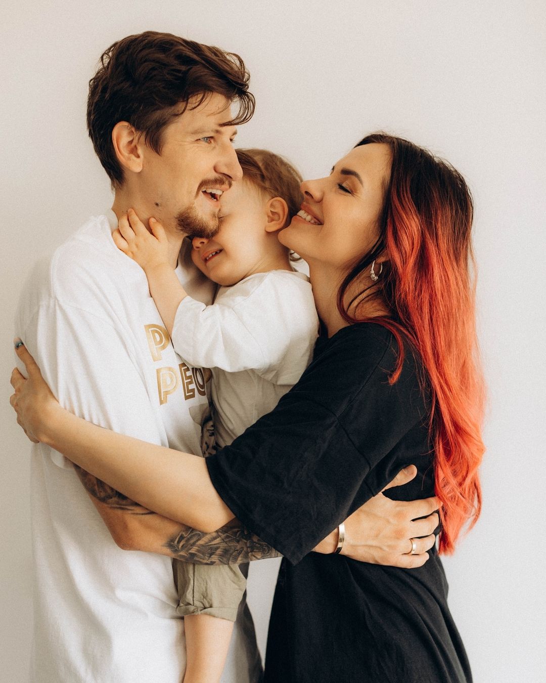 MamaRika зворушила архівними кадрами з чоловіком у річницю стосунків: як виглядала пара 10 років тому