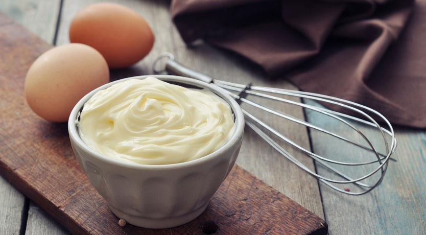 Судья "МастерШеф" представил рецепт домашнего майонеза: просто и вкусно