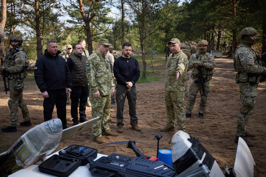 Зеленский побывал на границе с Беларусью (видео)