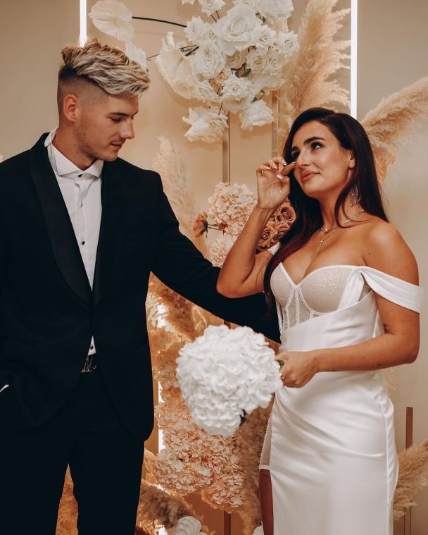 "Это было феерично": Тринчер рассказала, как бросила бойфренда онлайн