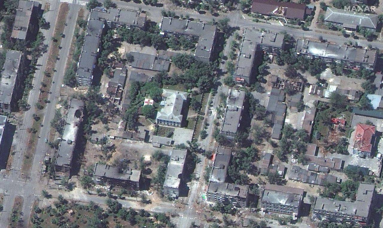 Опубликованы спутниковые снимки разрушений в Северодонецке, Рубежном и Славянске