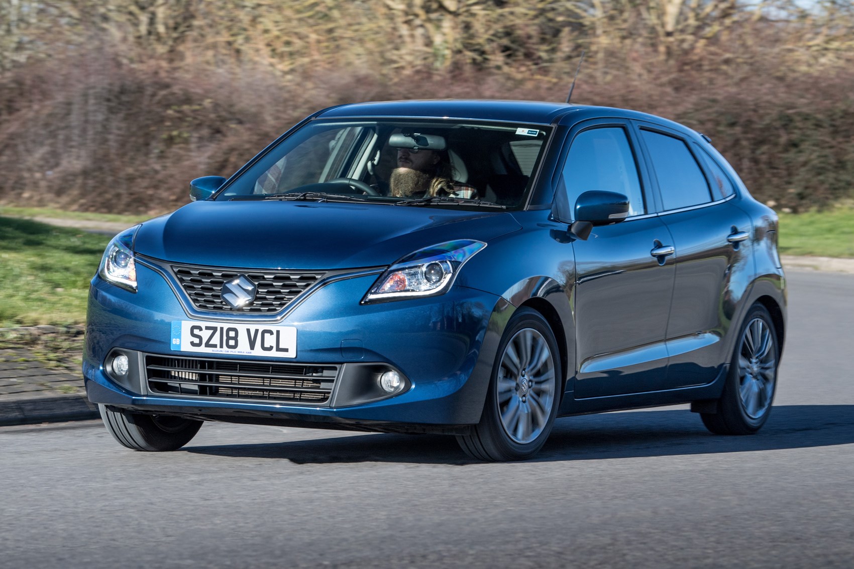 Эти автомобили тратят меньше всего топлива: список для водителей (фото)