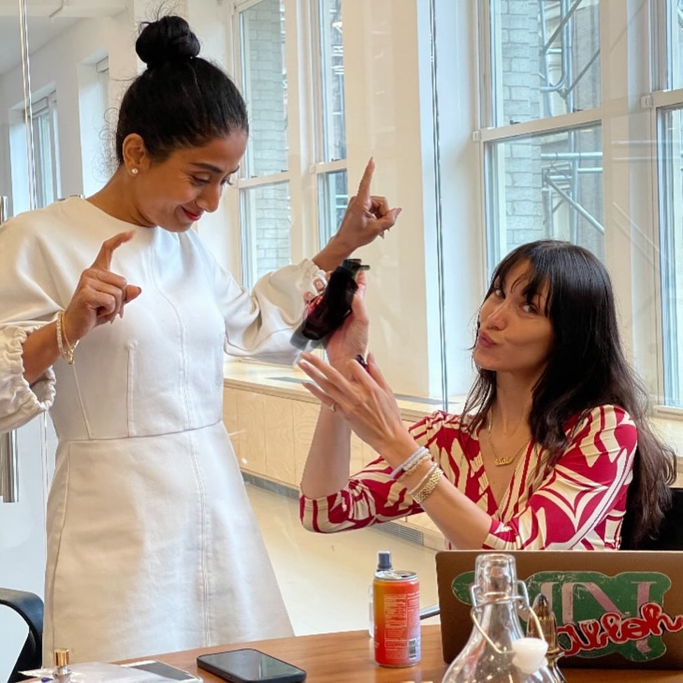 Белла Хадид впервые за 5 лет раскрыла закулисье создания авторских духов (фото)