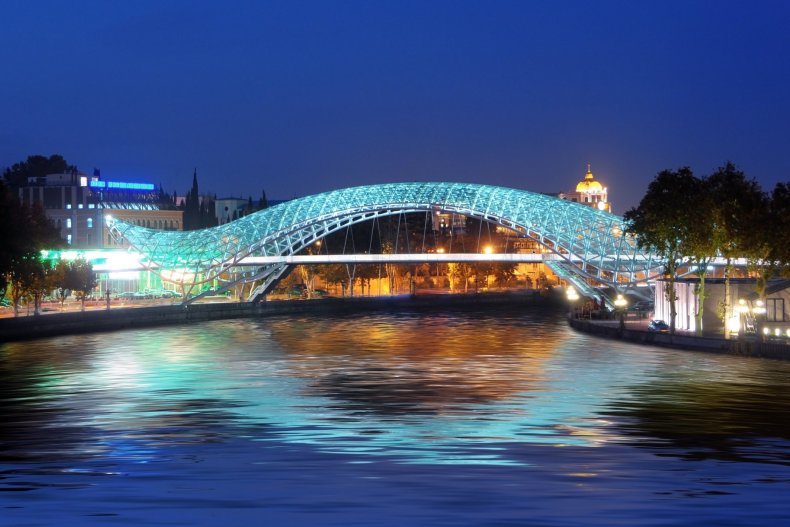 Гостеприимный горный Тбилиси: чем удивляет туристов грузинская столица