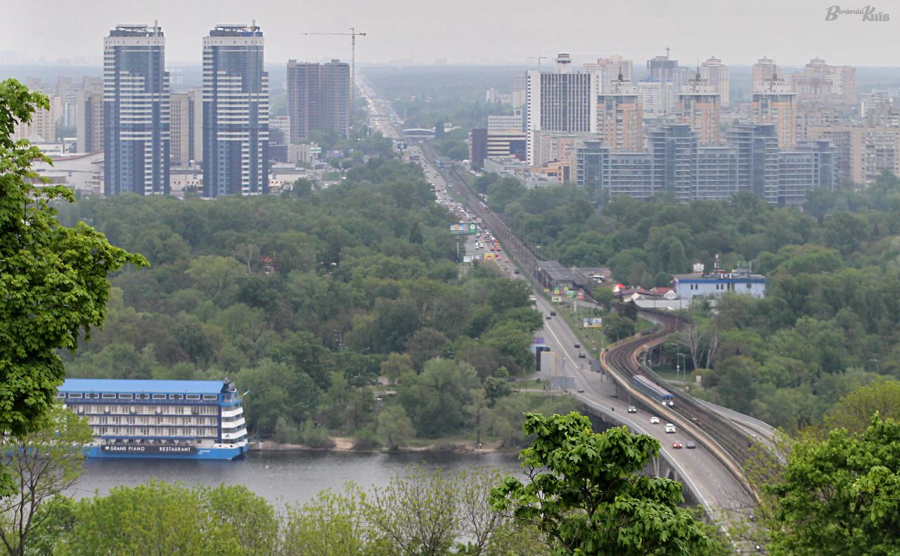 "Майбутня станція метро Лівобережна". В мережі з'явилося раритетне фото Києва 1880 року