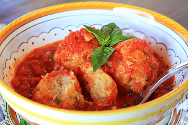 Тефтели из сыра и хлеба: один раз попробуете и будете так готовить всегда!