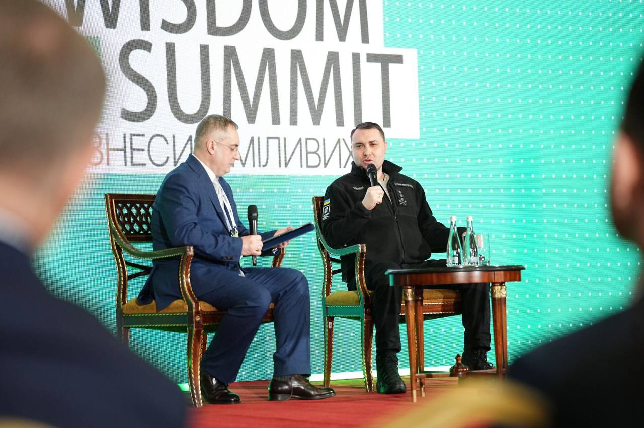 Семь лет Зеленского. Какой план президента на войну, власть и выборы