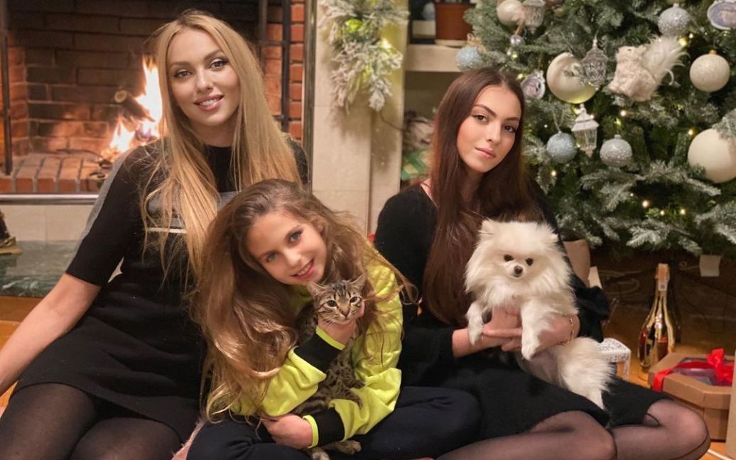 Матвієнко - у 17 років, Павлік - у 18. Українські зірки, які рано стали батьками