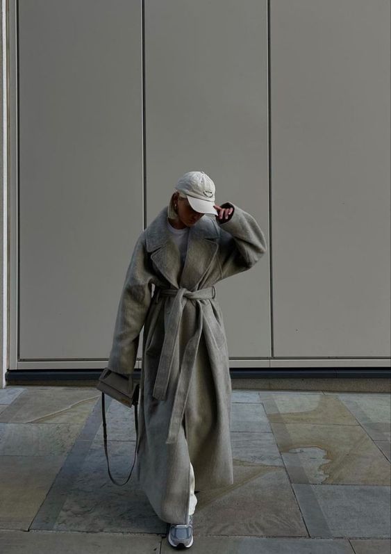 5 самых трендовых фасонов пальто 2023-2024. А какой вам нравится? (фотопримеры)