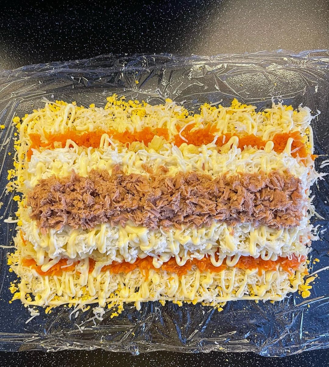 Рулет з тунця на для новорічного столу: крутіше і простіше, ніж звичайний салат