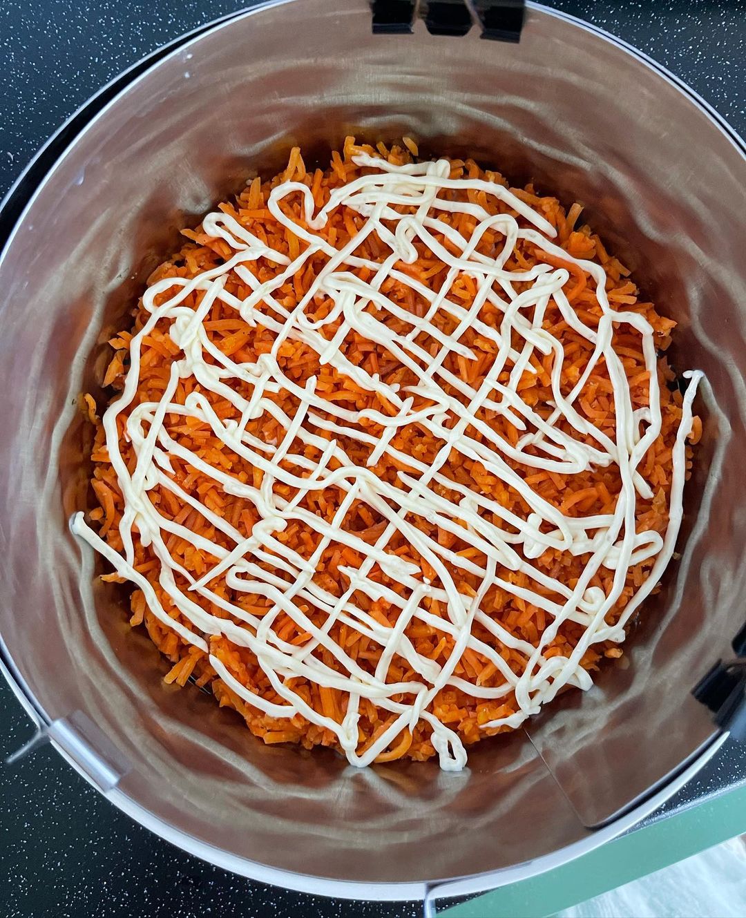 Невероятно вкусный салат на Новый год и Рождество: всего четыре ингредиента