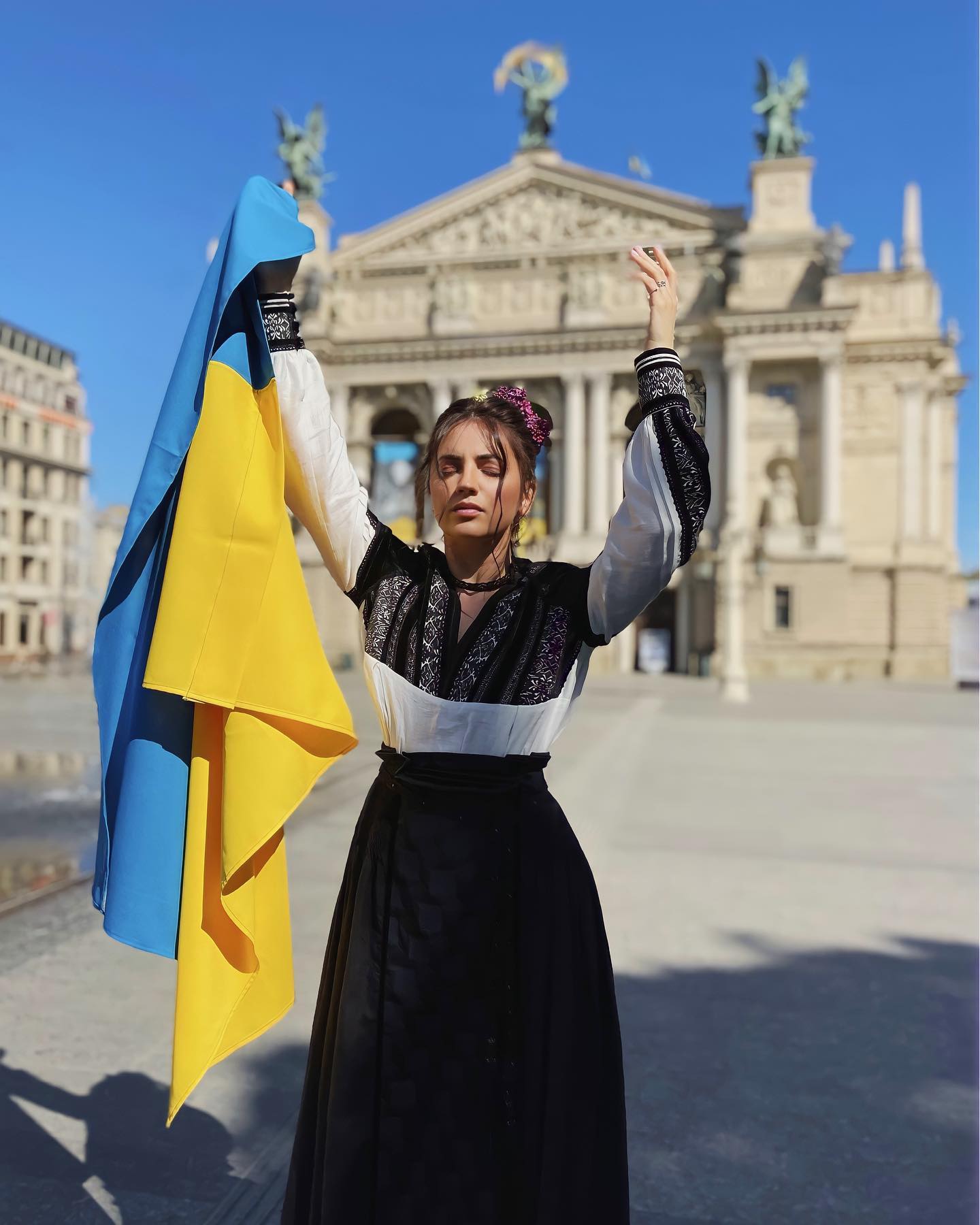 Оля Цыбульская: Не исключаю, что Винник вернется в Украину на белом коне