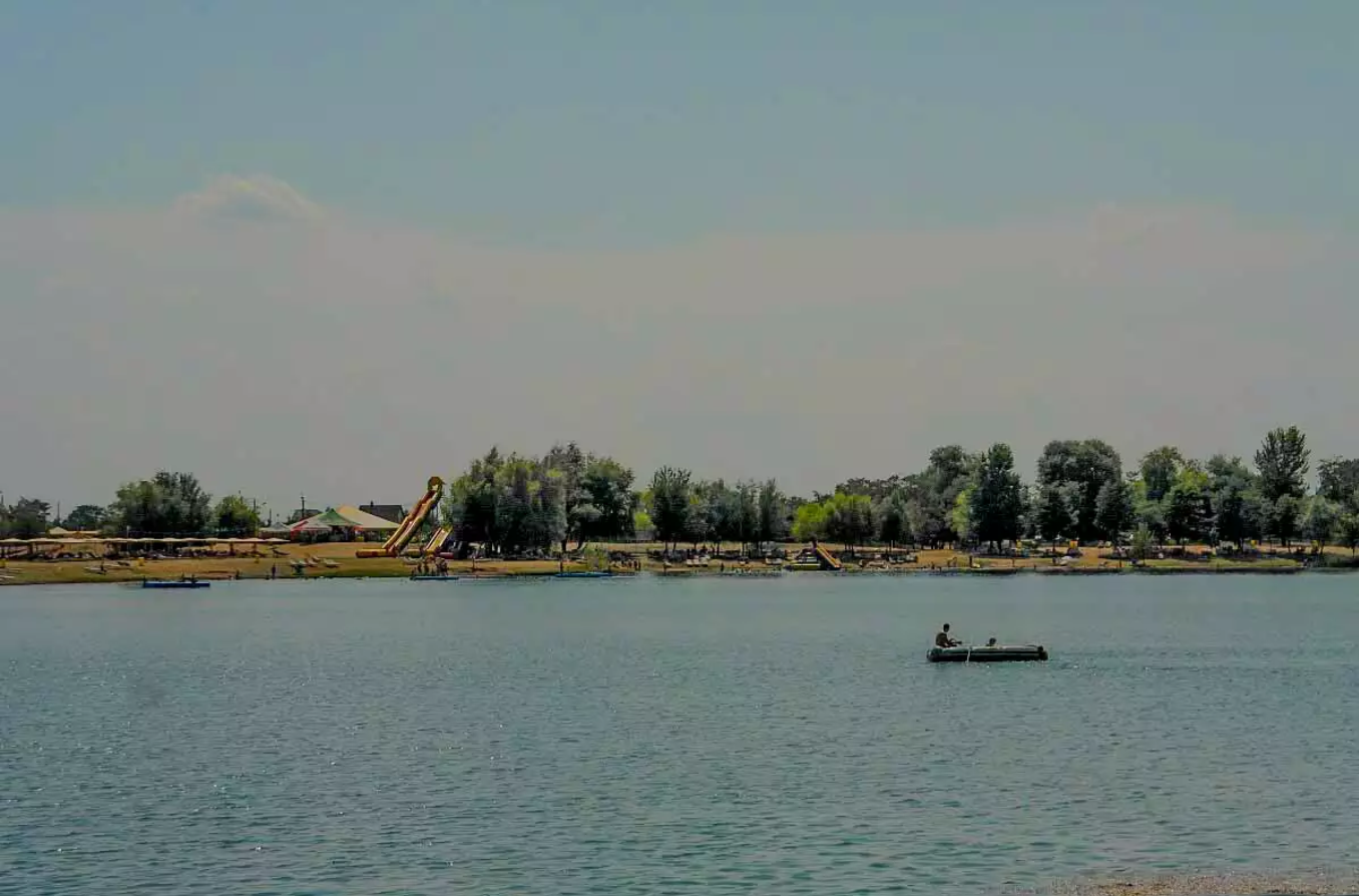 Другий рік без моря. Де відпочити біля озер у Карпатах: найпопулярніші локації