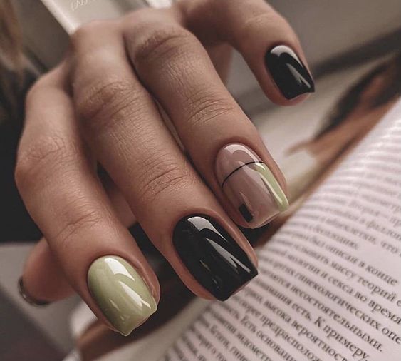 Просто и со вкусом: тренды маникюра на осень 2022