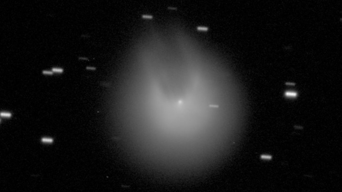 До Землі на шаленій швидкості наближається 30-кілометрова Диявольська комета