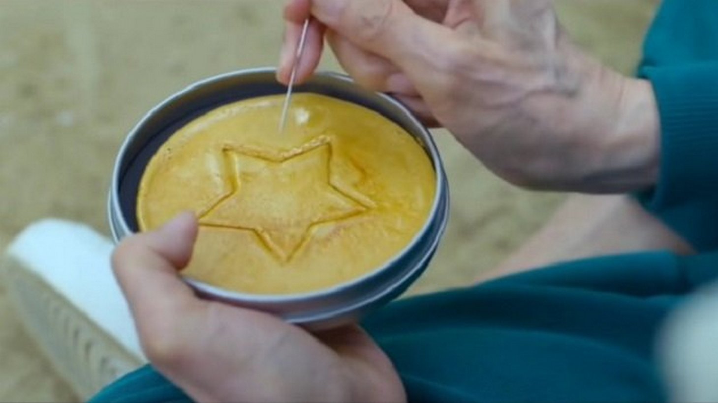 Как приготовить печенье из сериала "Игра в кальмара": раскрыт секретный рецепт дальгона