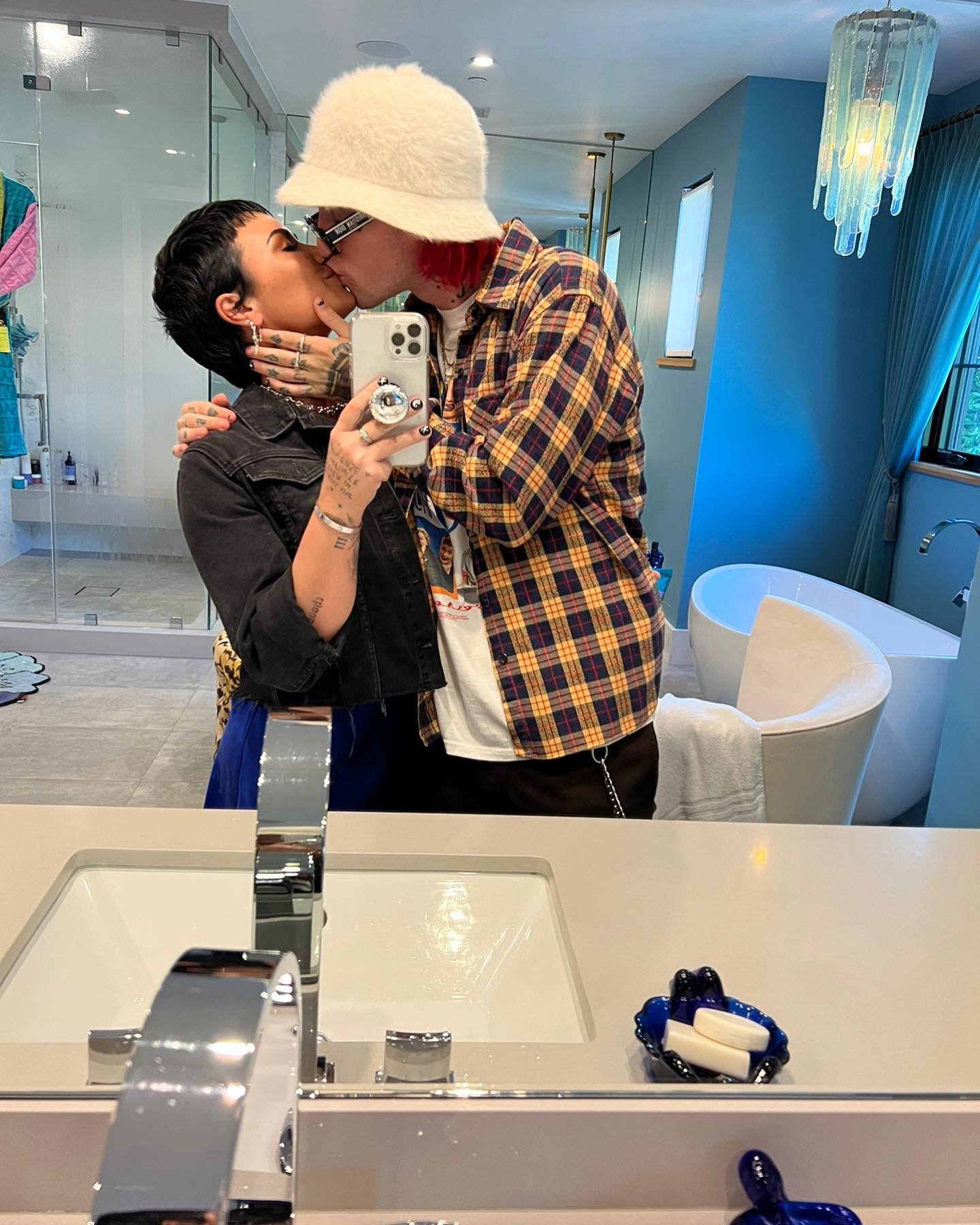 'To the rest of our lives': Famous American singer gets married