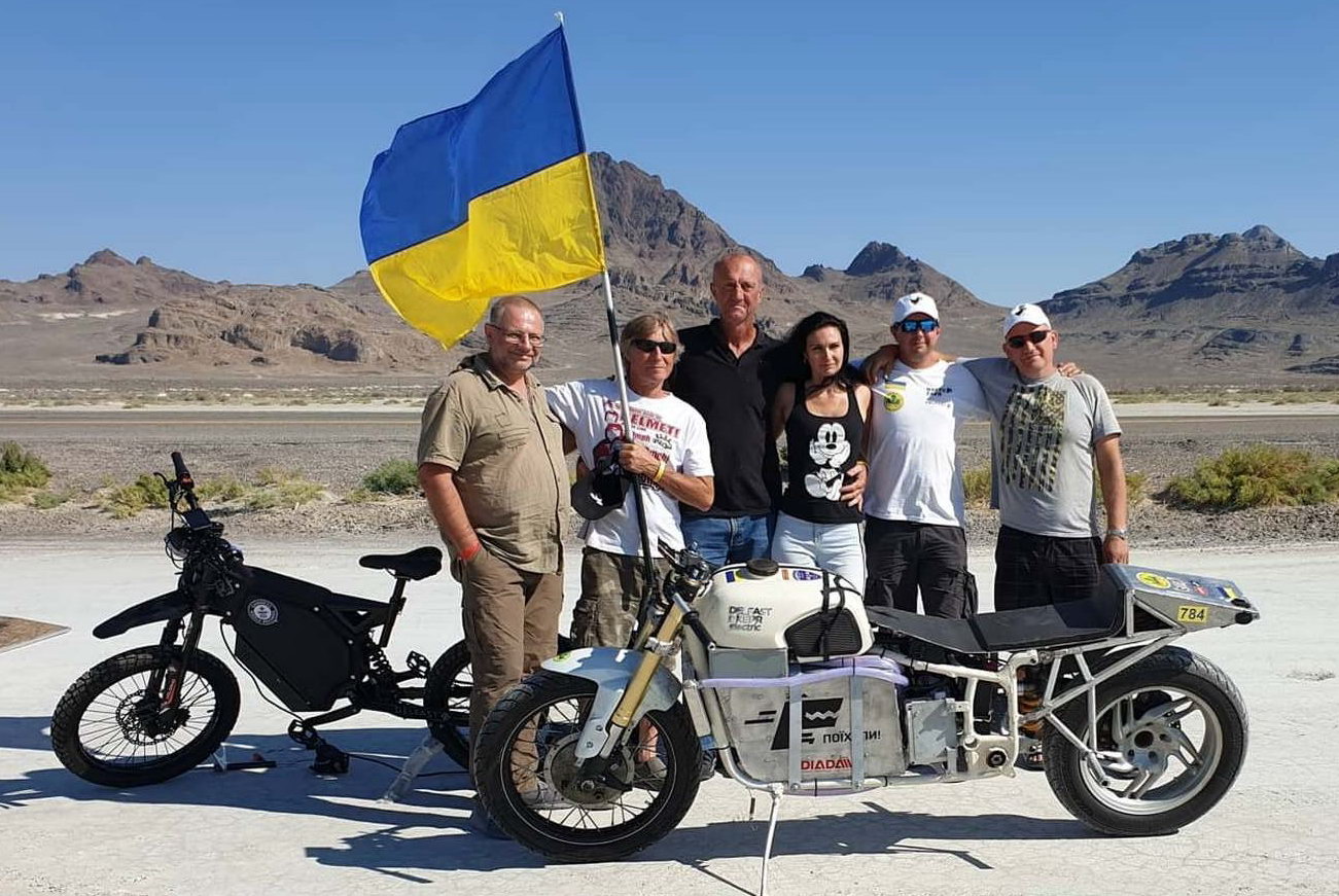 Малик в Дакаре: украинский рекордсмен скорости стартует в самом знаменитом ралли-рейде планеты