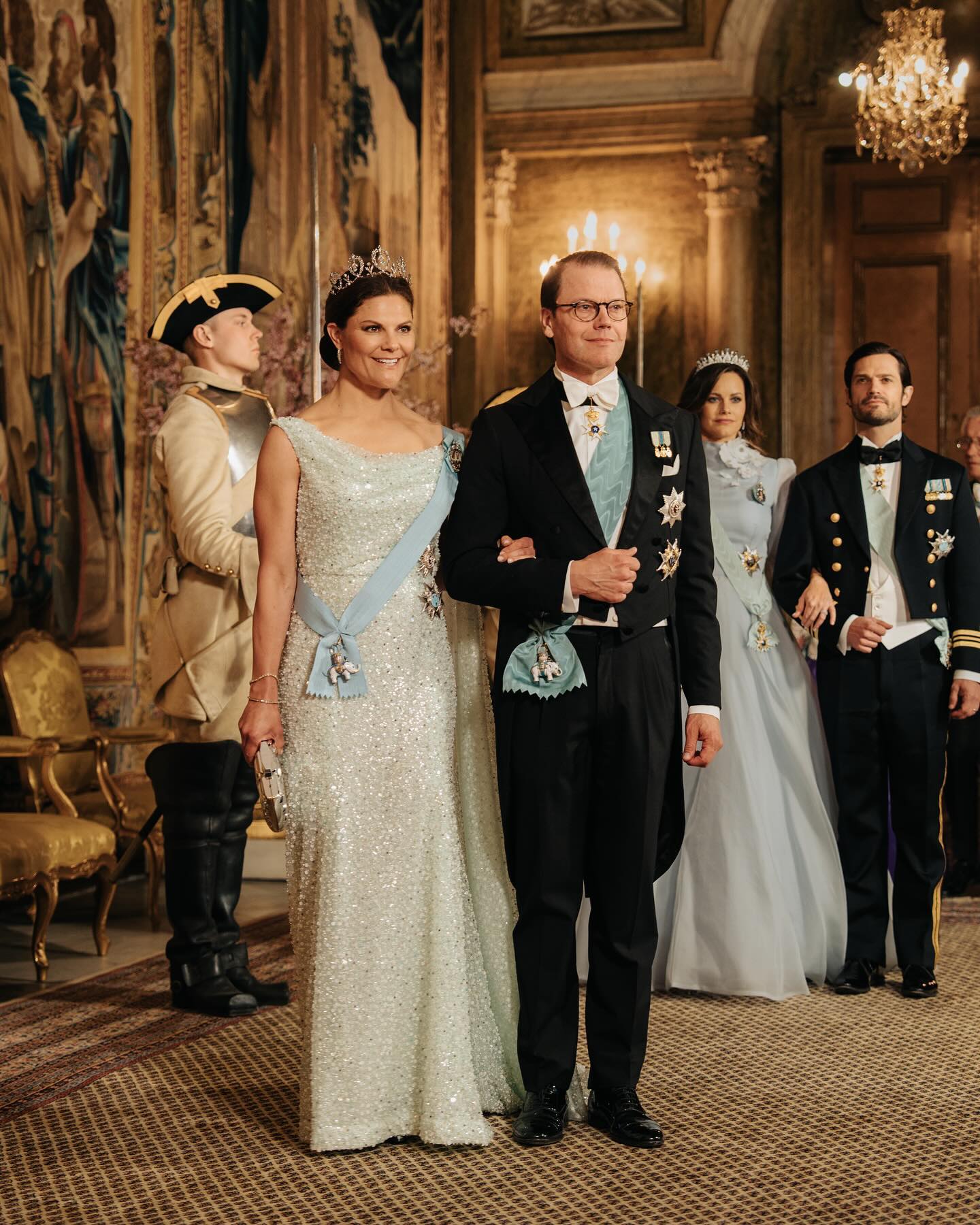 Как прошел первый заграничный визит короля и королевы Дании (фото)