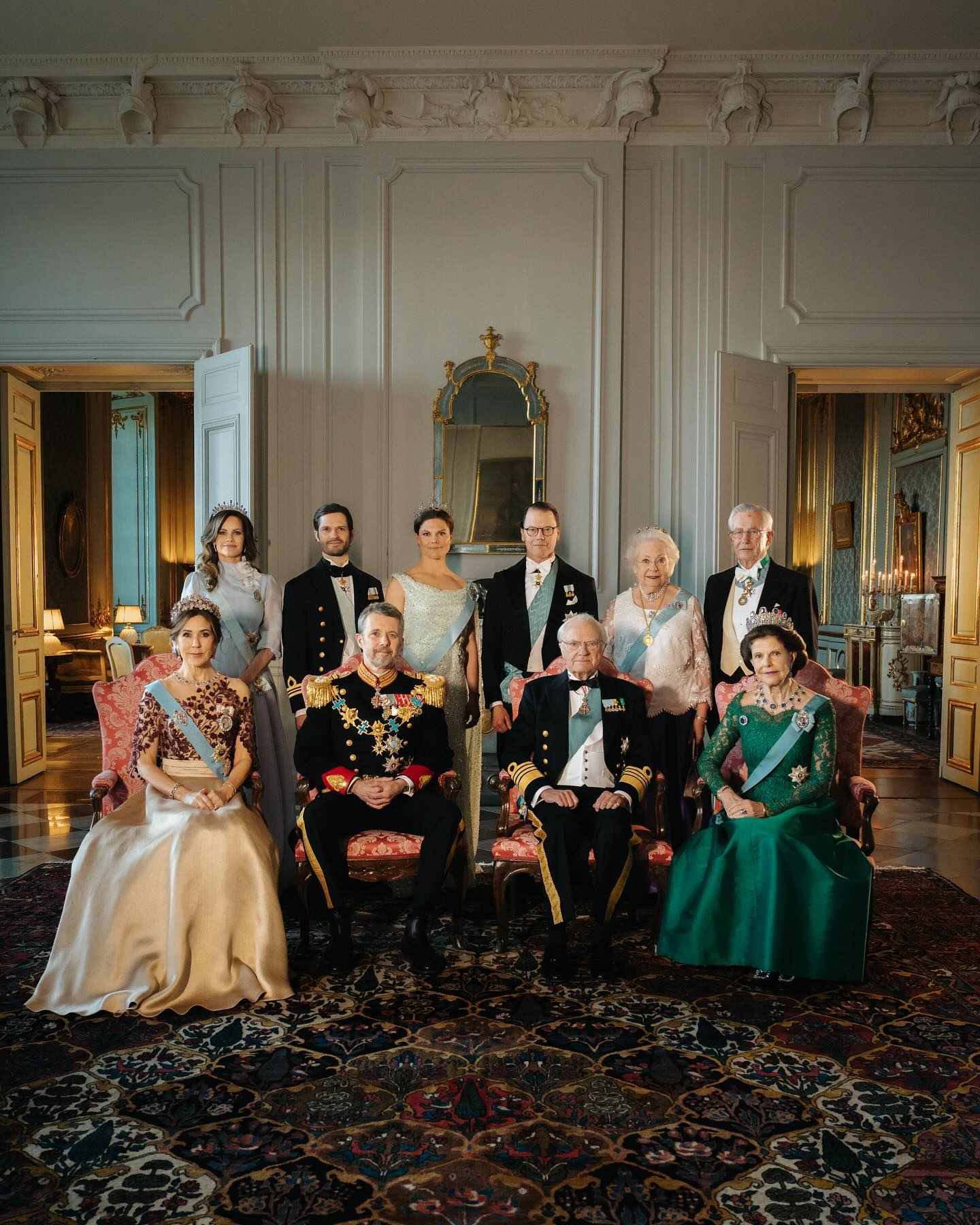 Как прошел первый заграничный визит короля и королевы Дании (фото)