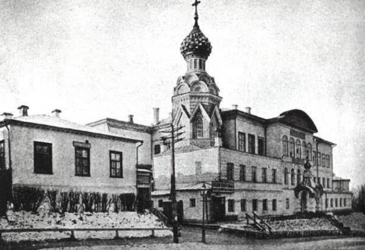 Топ-3 наймістичніші будівлі Києва з дивовижною архітектурою та моторошною історією