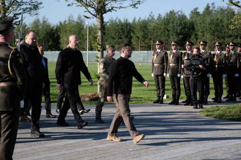 Героев нельзя хоронить там, где когда-то стоял химзавод, – интервью с архитектором военного мемориала