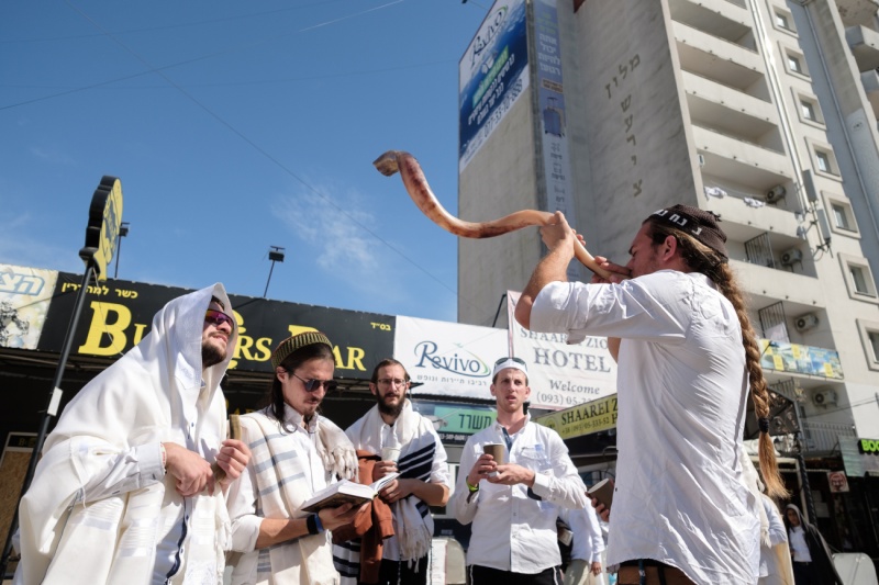 Як Умань приймала хасидів під час війни. Репортаж РБК-Україна зі свята Рош ха-Шана