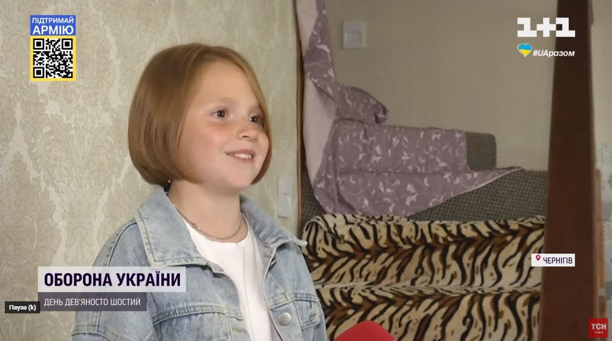 9-летняя украинка обрезала волосы, чтобы помочь ВСУ: видео невероятного поступка