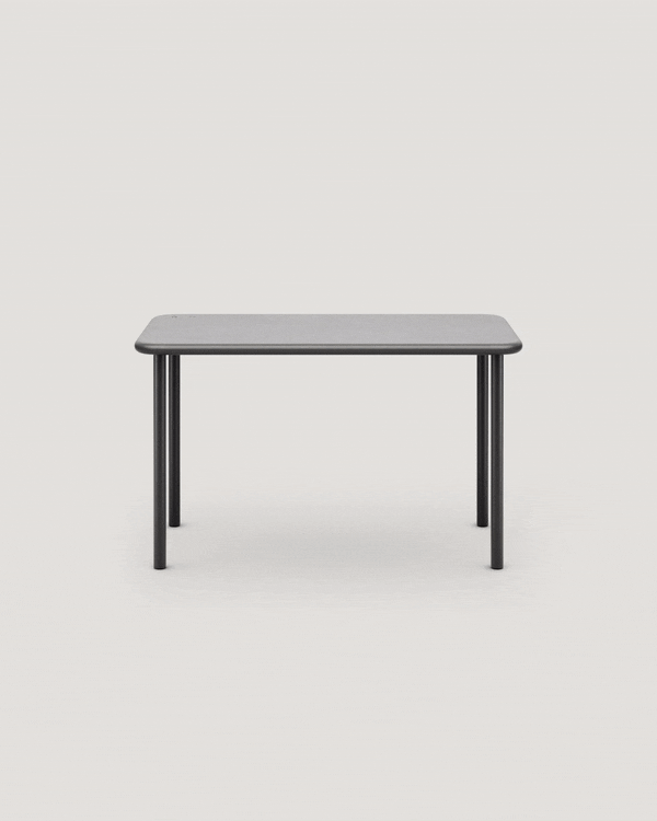 Українці придумали розумний стіл. Необхідну суму для виробництва зібрали за добу