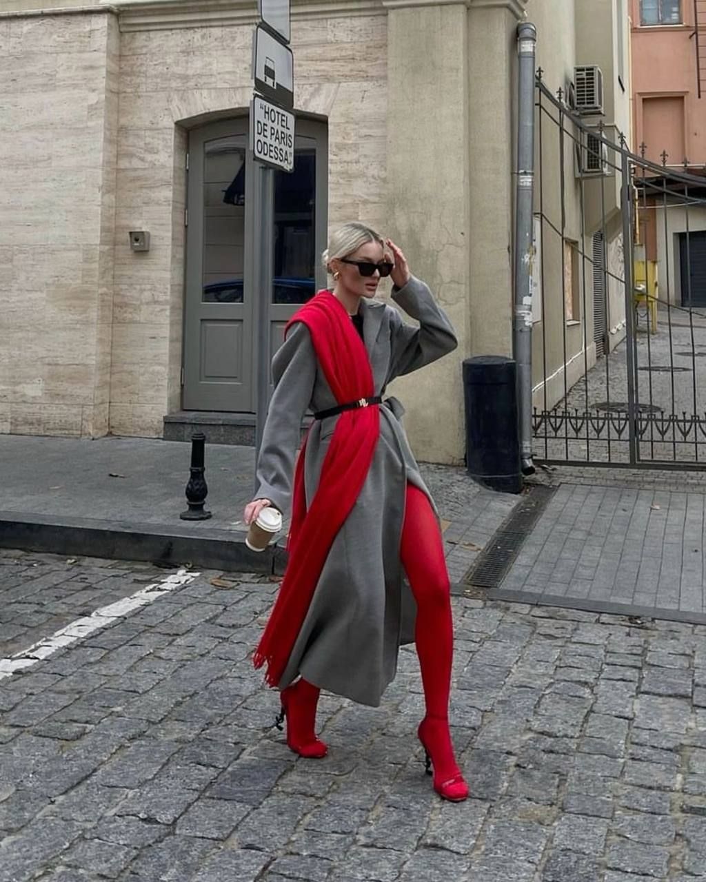 Як носити шарф цієї осені: поради, які допоможуть виглядати стильно