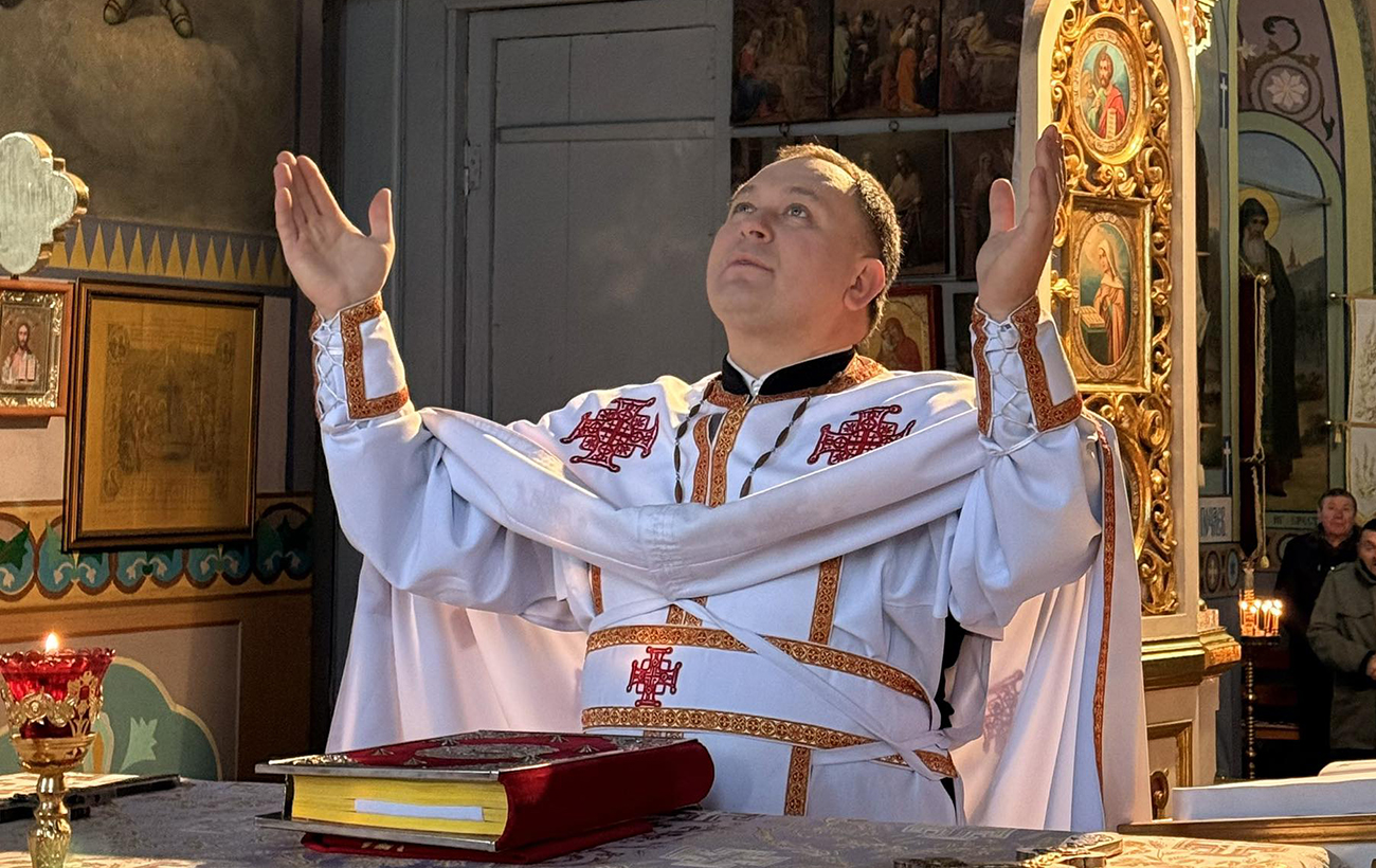 "Три брони не спасли": священник ПЦУ получил повестку сразу после похорон воина