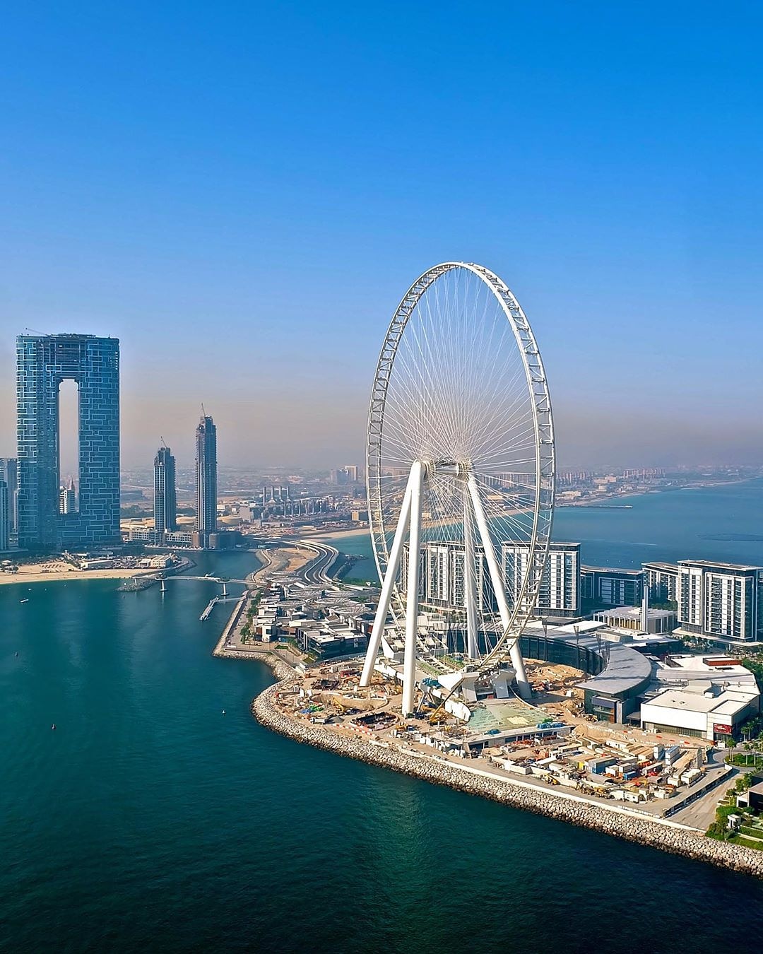 С высоты птичьего полета: в ОАЭ откроют самое высокое колесо обозрения в мире