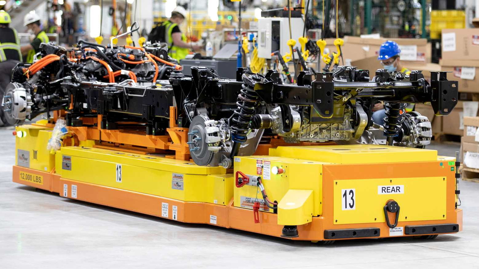 Спрос зашкаливает: Ford удвоит выпуск электрических пикапов F-150 Lightning