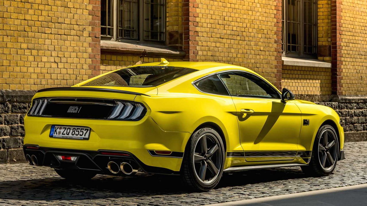Цена слова: Ford потерял миллионы долларов из-за ошибок в брошюре спорткара Mustang