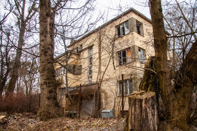 У Львові майже столітню будівлю перетворять на центр дитячої творчості (фото)