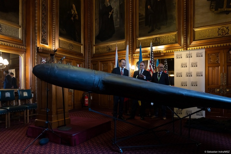 Polish foreign minister brings Shahed drone used to attack Ukraine to UK Parliament