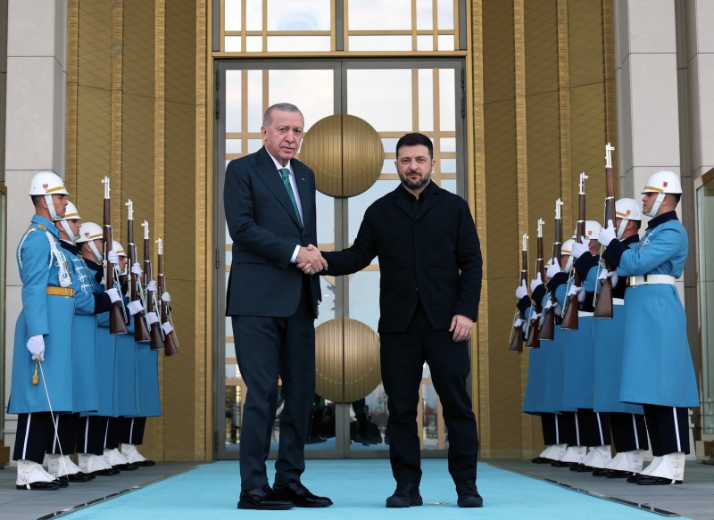 Zelenskyy meets Erdoğan in Ankara