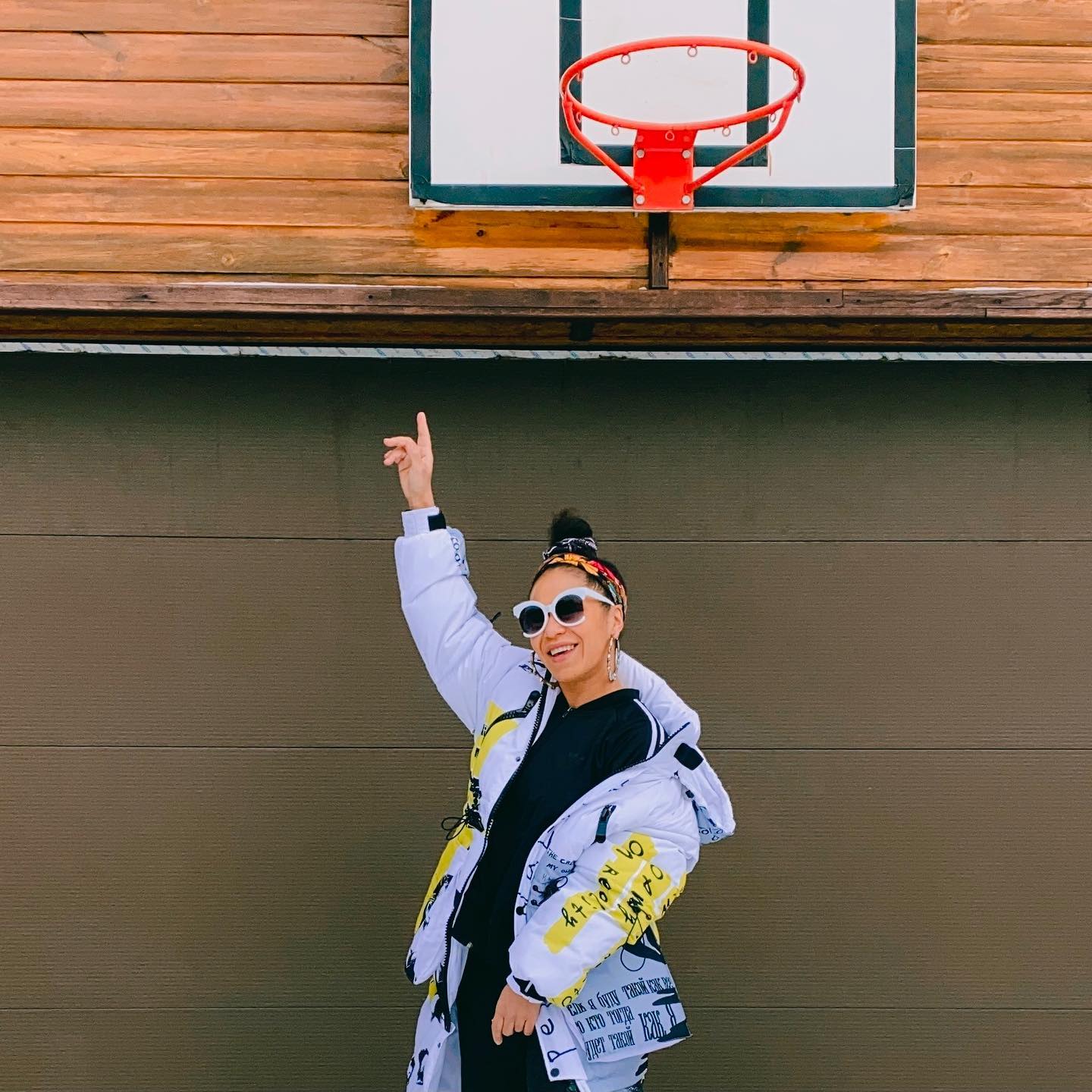 "Сподіваюсь, ви сумували". Відома українська співачка оголосила про повернення на сцену через сім років перерви