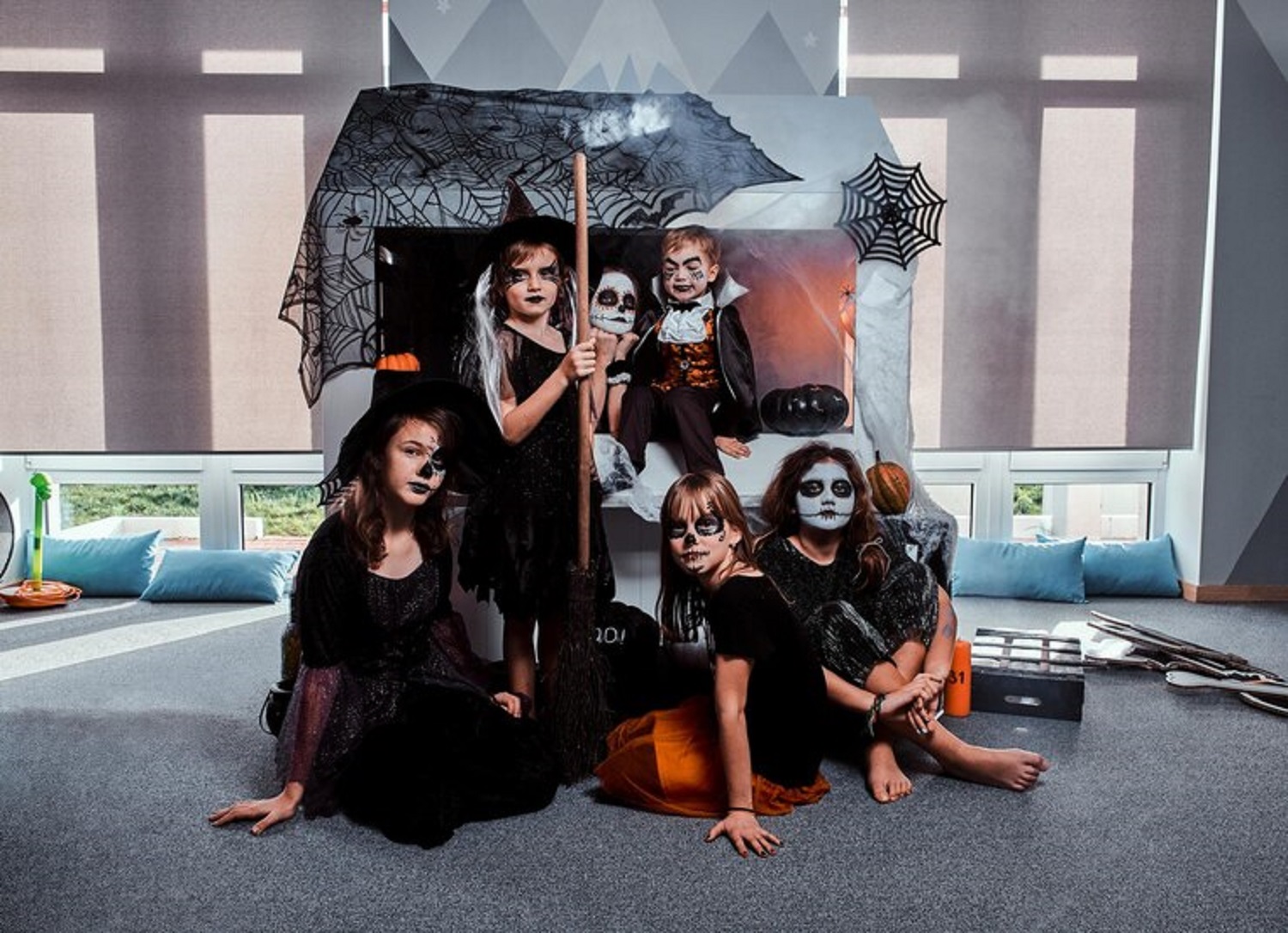 Як зробити 5 найкращих костюмів на Хелловін: креативні ідеї та покрокові інструкції