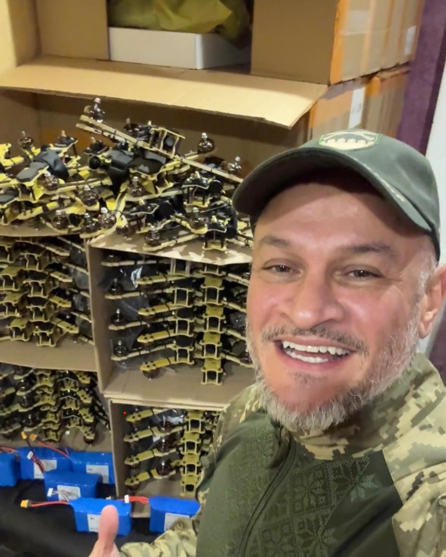 &quot;Я дуже хвилювався&quot;. Ектор Хіменес-Браво зустрівся з українськими воїнами на фронті (фото)