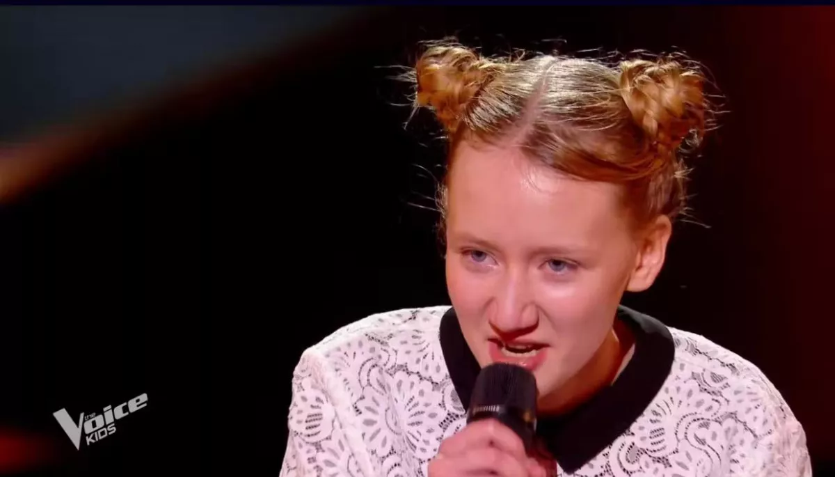 Украинка заставила судей французского "Голоса. Дети" аплодировать стоя. Без казусов не обошлось