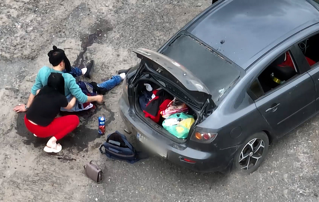 "Йди за мною": дрон ЗСУ врятував подружжя з Харківщини, яке потрапило під обстріл росіян (відео)