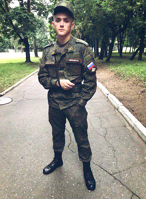 "Йди за мною": дрон ЗСУ врятував подружжя з Харківщини, яке потрапило під обстріл росіян (відео)