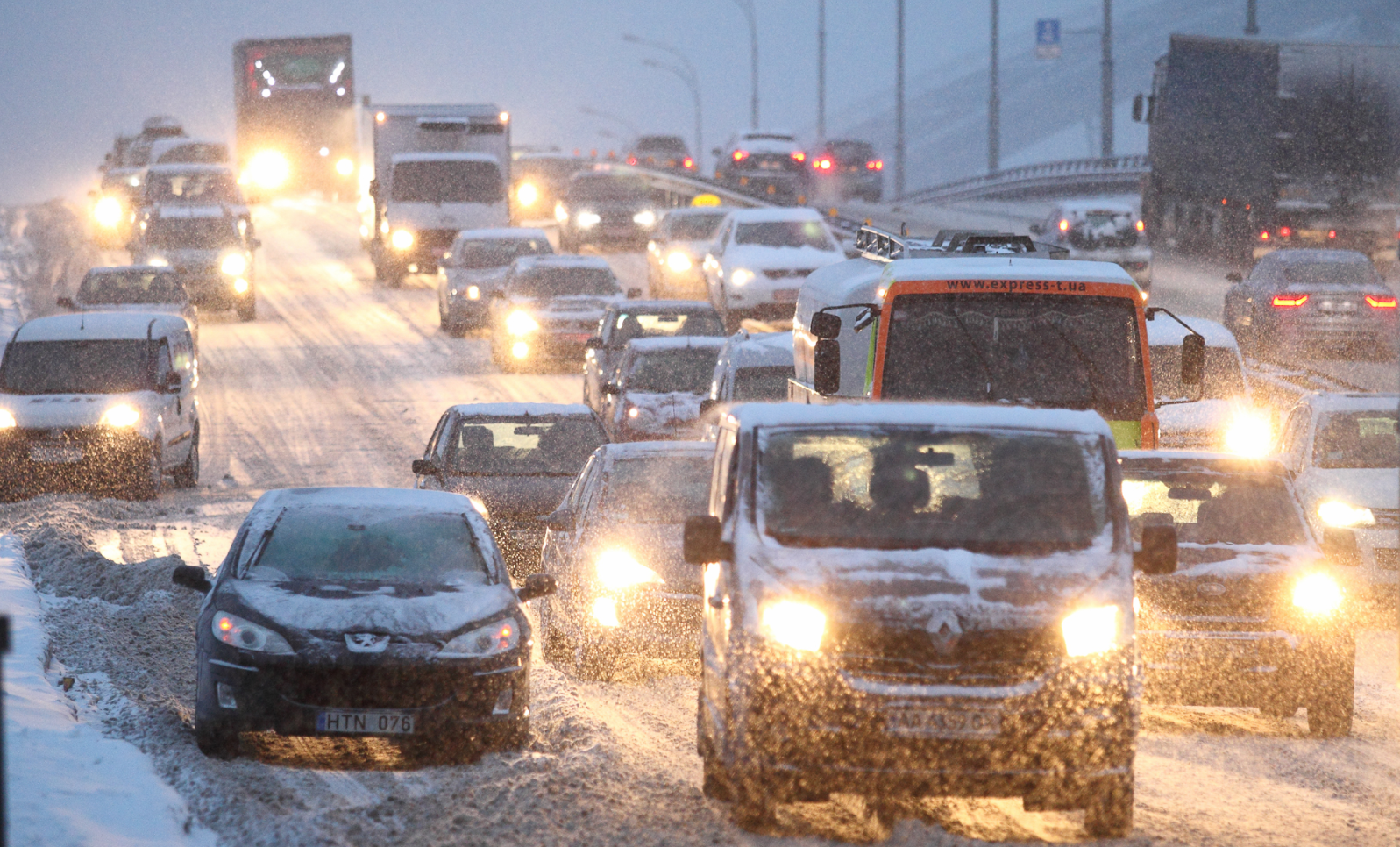 Машина не заводиться холодним ранком: що робити